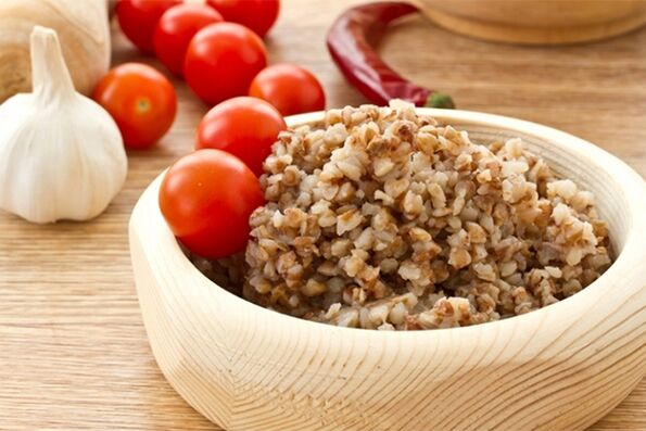 Buckwheat porridge barazkiekin
